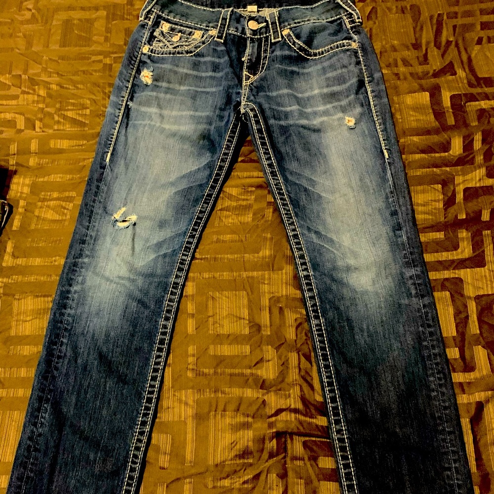 True Religion men’s distressed jeans . 🔥🔥🔥